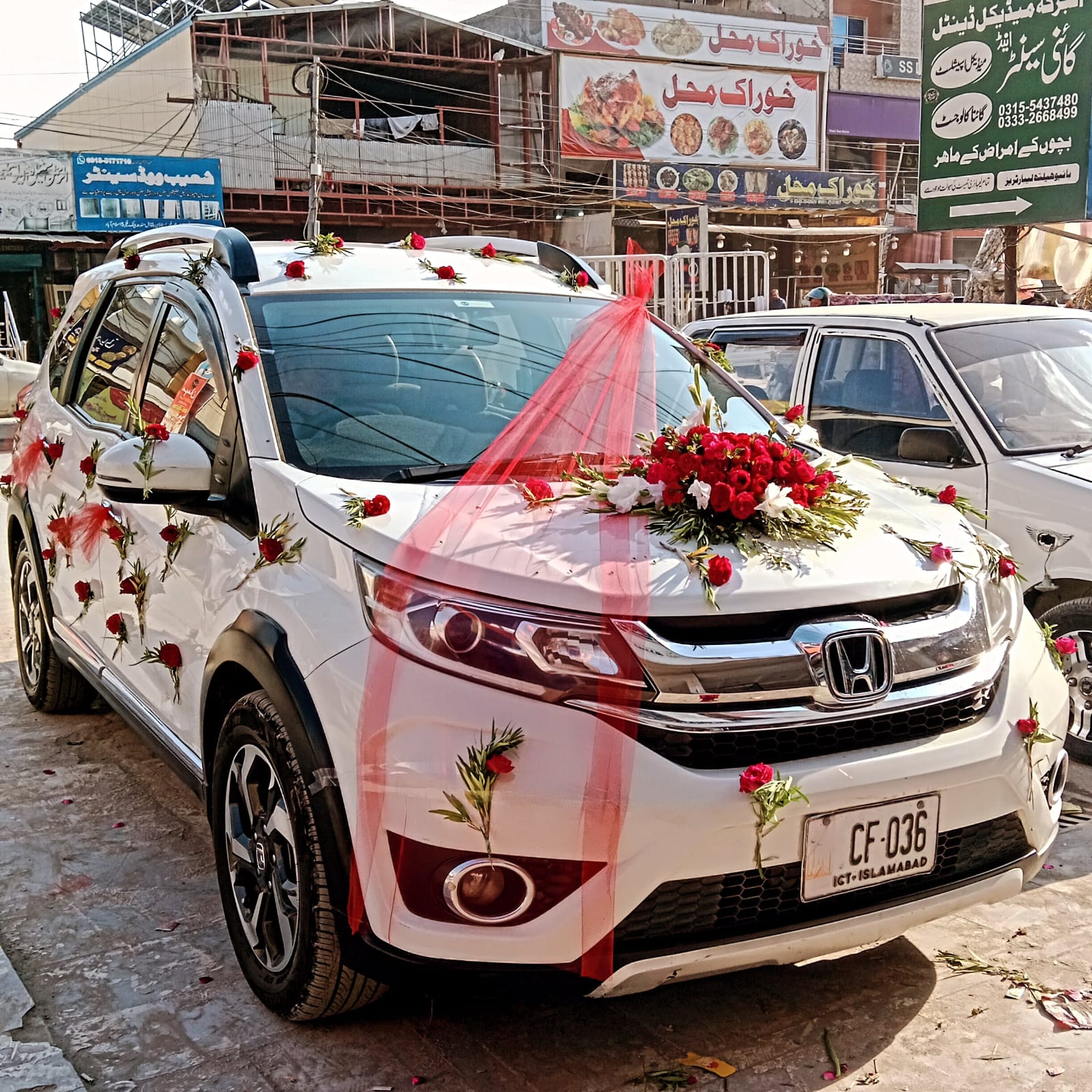 classic-wedding-car-decoration