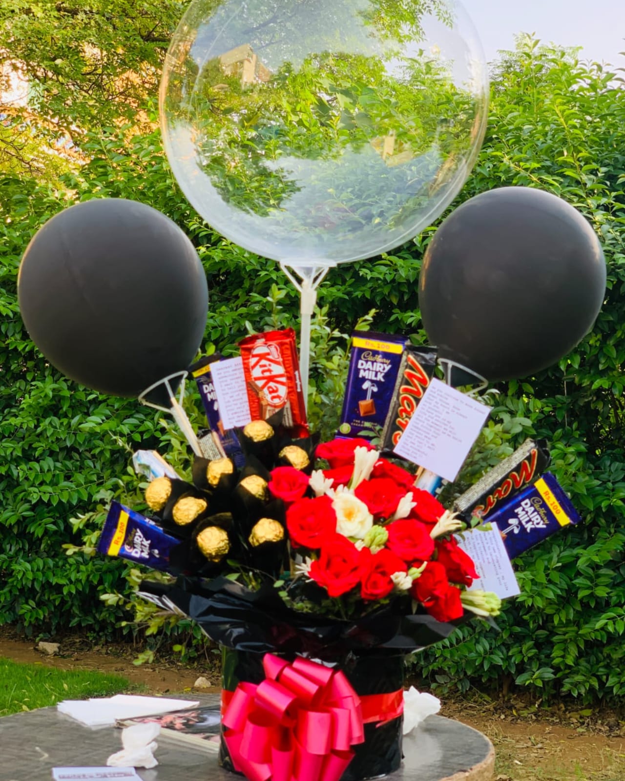 custom-money-bouquet-with-balloons